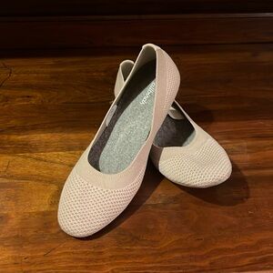 Allbirds gray flats